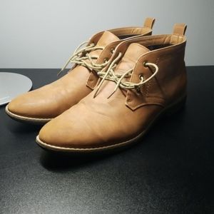 Chukka boots